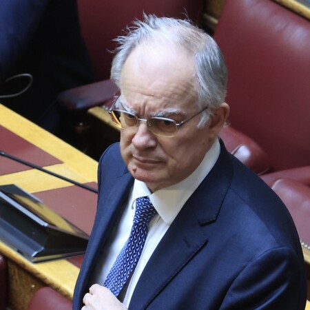 «Επιλογή χωρίς ρίσκο» ο Τασούλας για ΠτΔ, σχολιάζουν διεθνή πρακτορεία