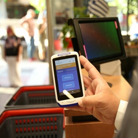 Υπερωρίες: Σε ποιους κλάδους της οικονομίας αυξήθηκαν μετά την υιοθέτηση της ψηφιακής κάρτας εργασίας 