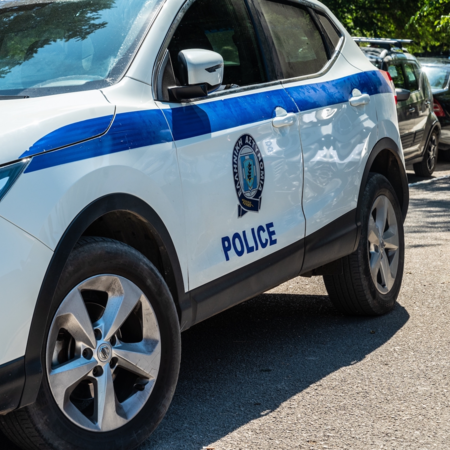 Κως: 61χρονος επιτέθηκε με έναν σιδερένιο λοστό και μαχαίρωσε τη σύζυγό του