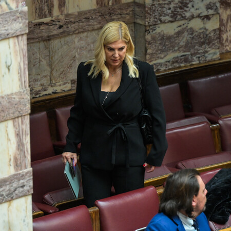 Στο ΠΑΣΟΚ προσχωρεί η Ράνια Θρασκιά, ακολουθεί ο Πέτρος Παππάς