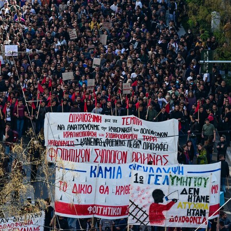 Συλλαλητήριο για τα Τέμπη: 23 προσαγωγές και πέντε συλλήψεις από την ΕΛΑΣ
