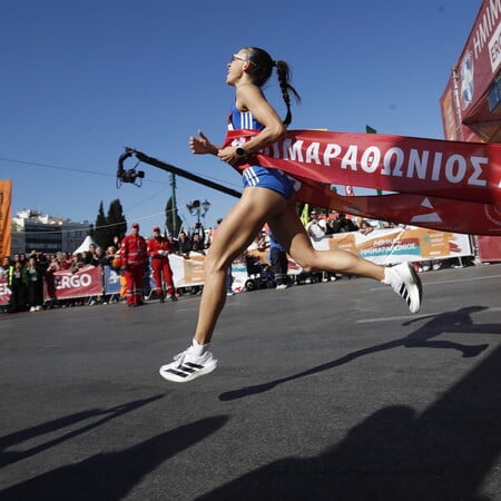 Εικόνες από τον 13ο Ημιμαραθώνιο της Αθήνας - Οι νικητές και τα μηνύματα