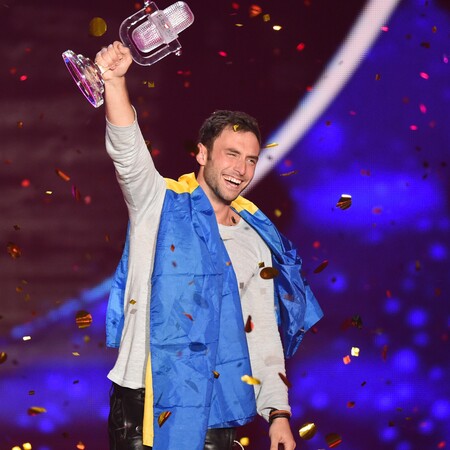 Eurovision: Ο νικητής του 2015 κατηγορείται από τη σύζυγό του για κακοποίηση και χρήση ουσιών