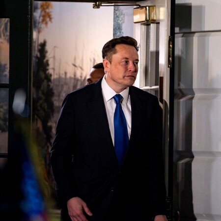 Επίσκεψη Μασκ στο Πεντάγωνο: Ζητά διώξεις για τις διαρροές περί απόρρητων ενημερώσεων