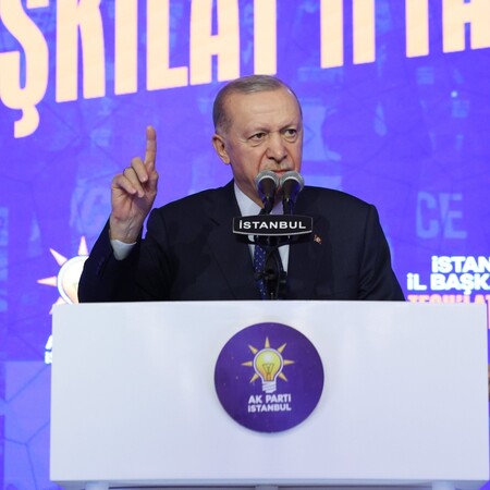 Απειλές Ερντογάν για τις μαζικές διαδηλώσεις: Το «σόου» αυτό θα τελειώσει αναπόφευκτα