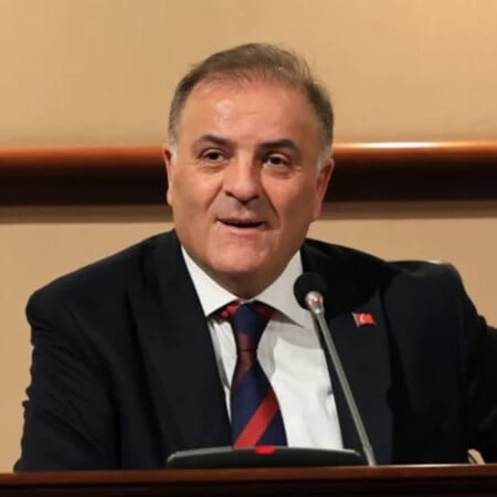Ποιος είναι ο Νούρι Ασλάν, νέος δήμαρχος Κωνσταντινούπολης