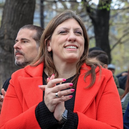 Κωνσταντοπούλου κατά Τσίπρα: Είναι σε λαγούμι και καλά θα κάνει να παραμείνει εκεί
