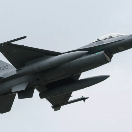 Παραδόθηκαν τα πρώτα F-16 στην Ταϊβάν – Νέα κλιμάκωση με την Κίνα