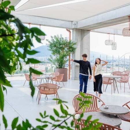 Ανοιξιάτικη βόλτα στο The Mall Athens: Καλός καφές, νόστιμο φαγητό και movie night
