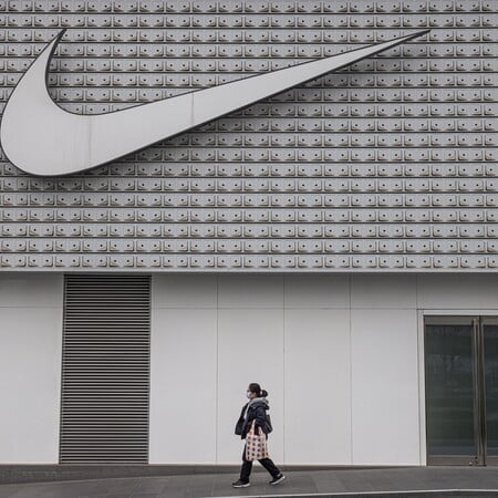 Από τη Nike στη Nvidia: Ποιες Αμερικανικές εταιρίες κινδυνεύουν περισσότερο από τους δασμούς Τραμπ