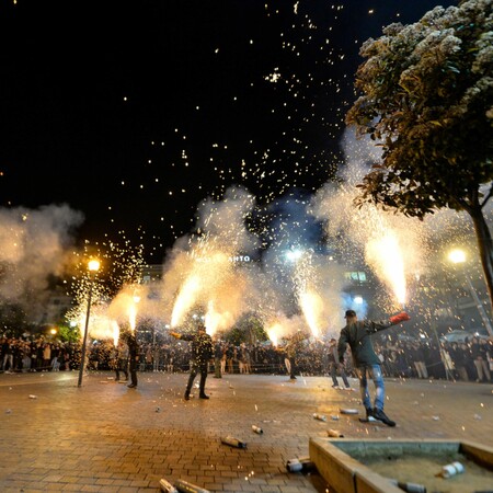 Πάσχα χωρίς επικίνδυνα (και θορυβώδη) πυροτεχνήματα στην Ελλάδα γίνεται;