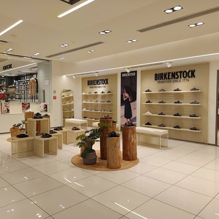 Νέο corner Birkenstock στο πολυκατάστημα Attica City Link
