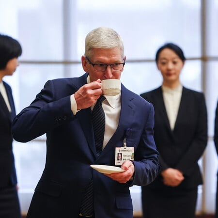 Η αινιγματική εμμονή του Tim Cook να προσπεράσει τη Meta και τον Mark Zuckerberg