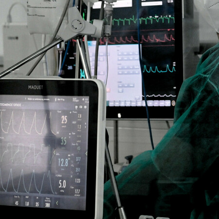 Χανιά: Διασωληνωμένος στη ΜΕΘ 19χρονος μετά από σφοδρό τροχαίο με μηχανή
