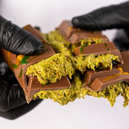 Η σοκολάτα Ντουμπάι προκαλεί έλλειψη στα φιστίκια και εκτοξεύει τις τιμές