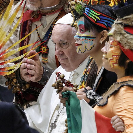 «Ο ποντίφικας των φτωχών»: Από τη Γάζα μέχρι τη Νότια Κορέα ο κόσμος θρηνεί για τον πάπα Φραγκίσκου