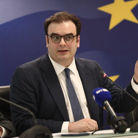 Κυριάκος Πιερρακάκης: «Η Ελλάδα σχεδιάζει να αποπληρώσει το πρώτο Μνημόνιο μια δεκαετία νωρίτερα»