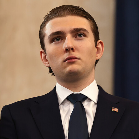 Μπάρον Τραμπ: Πώς επικοινωνεί με τους συμφοιτητές του στο πανεπιστήμιο της Νέας Υόρκης