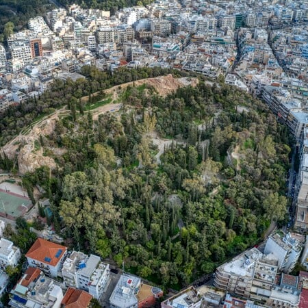 Χρυσοχοΐδης για Εξάρχεια: Η απαγόρευση εκδηλώσεων ισχύει μόνο για την παράνομη κατάληψη του «Εξωστρεφή»