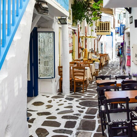 Telegraph: Οι καλοκαιρινοί προορισμοί που προτείνει «αντί για Μύκονο και Βενετία»