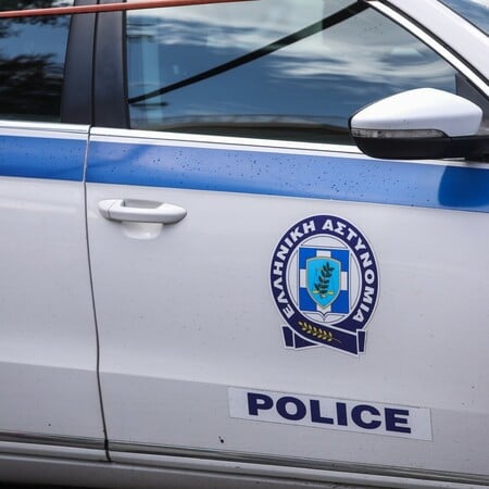 Απόπειρα βιασμού 22χρονης στα Εξάρχεια – Περαστικοί ακινητοποίησαν τον δράστη