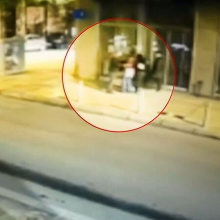Εξάρχεια: Βίντεο από τη στιγμή που ο Σύρος επιτίθεται σεξουαλικά στην 22χρονη