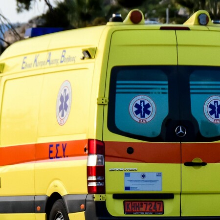 Αγία Βαρβάρα: 5χρονο αγοράκι έπεσε σε φωταγωγό και τραυματίστηκε