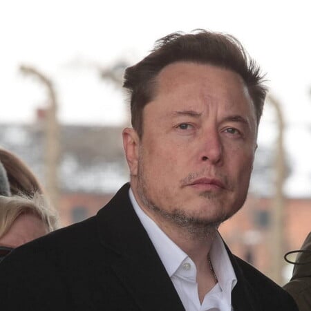 Η Tesla εξετάζει το μέλλον χωρίς τον Έλον Μασκ - Πληροφορίες ότι αναζητά νέο CEO