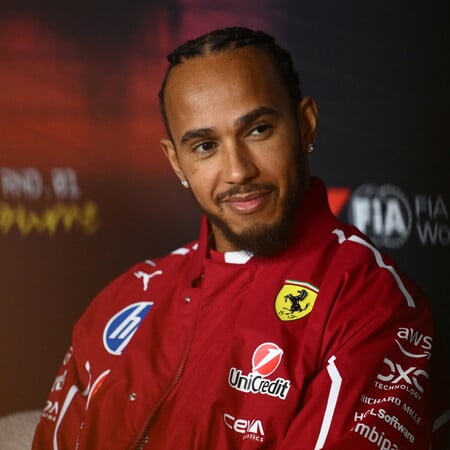 Met Gala 2025: Ο Λιούις Χάμιλτον σε ρόλο οικοδεσπότη 