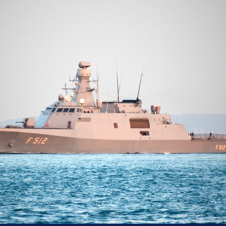 Τουρκική φρεγάτα καταπλέει στο Καράτσι εν μέσω της κρίσης Ινδίας-Πακιστάν