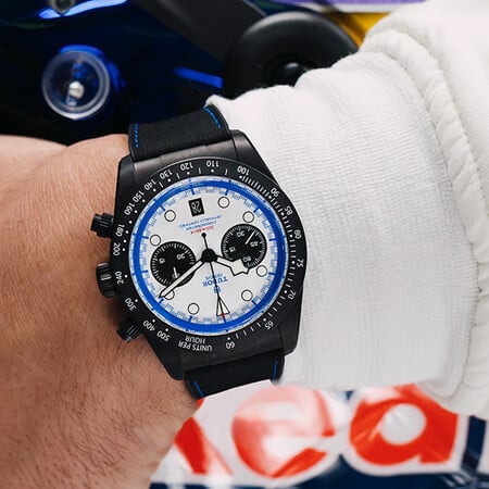 Black Bay Chrono «Carbon 25»: Το νέο ρολόι της TUDOR συμβολίζει τη μακρά ιστορία της