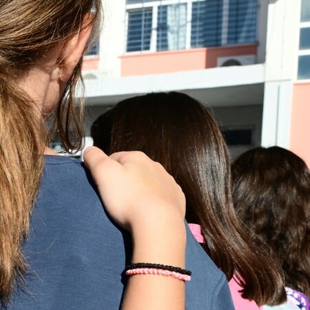 Θεσσαλονίκη: Δάσκαλος έστελνε ερωτικά μηνύματα σε 11χρονη μαθήτριά του