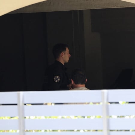 Δολοφονία στη Νέα Σμύρνη: Σε κατ’ οίκον περιορισμό με βραχιολάκι ο 71χρονος
