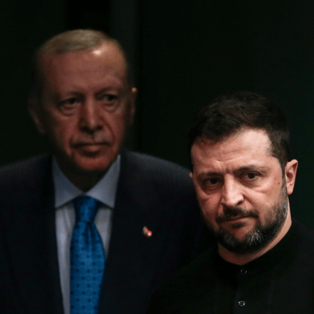 Ουκρανία: Με χαμηλές προσδοκίες και χωρίς Πούτιν - Ζελένσκι οι συνομιλίες της Κωνσταντινούπουλης