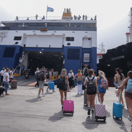 Μειώσεις έως 32% στα ακτοπλοϊκά εισιτήρια ταχύπλοων 