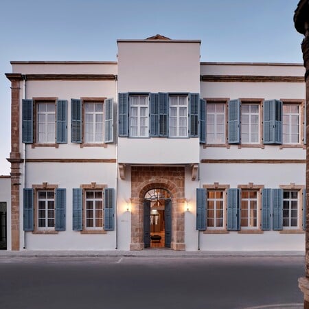 Ένα αρχοντικό του 1900 μεταμορφώθηκε σε κομψό boutique hotel στην καρδιά της Λευκωσίας