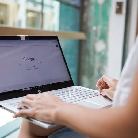 Η Google αλλάζει την αναζήτηση με Gemini για να αντιμετωπίσει τα AI chatbots 