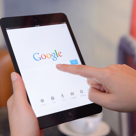 Νέα εποχή στην Google: Τι είναι το AI Overview που εφαρμόζεται και στην Ελλάδα;
