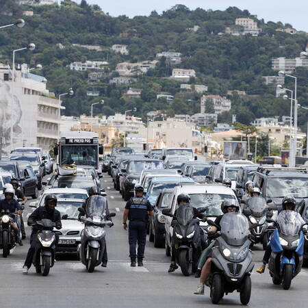 Σαμποτάζ στο ηλεκτρικό δίκτυο και εκτεταμένο μπλακ-άουτ στη Νίκαια εν μέσω Φεστιβάλ Καννών
