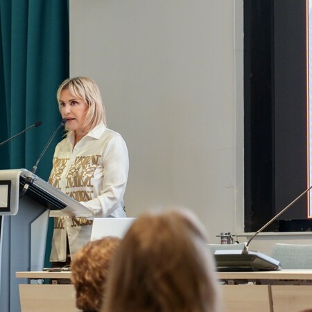 Ιουλία Τσέτη από το Biomed AI Summer School 2025 στη Λυών: Η καθοριστική συμβολή της ΑΙ στις βιοεπιστήμες, υπό την καθοδήγηση του ανθρώπου