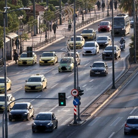 Νέος Κώδικας Οδικής Κυκλοφορίας 2025: Τι Αλλάζει στα πρόστιμα και τα όρια ταχύτητας