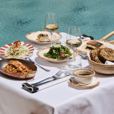 Το GiO υποδέχεται το καλοκαίρι στην εμβληματική πισίνα του The Margi