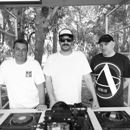 Voltnoi & Quetempo (STEGI.RADIO), Άκης Χοντάσης Επιμέλεια Μουσικού Προγράμματος «Μια ανοιχτή πρόσκληση σε μια μουσική και ιστορική περιπλάνηση»