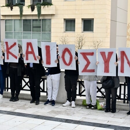 Οι κυβερνήσεις πέφτουν, η ατιμωρησία μένει 