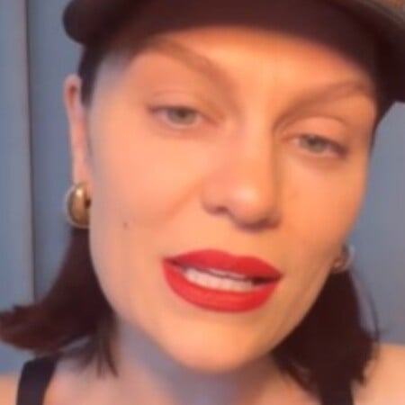 JESSIE J ΚΑΡΚΙΝΟΣ ΜΑΣΤΟΥ