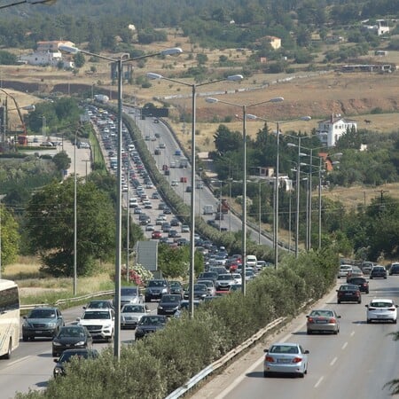 ΑΓΙΟΥ ΠΝΕΥΜΑΤΟΣ 2025 ΜΕΤΡΑ ΤΡΟΧΑΙΑ