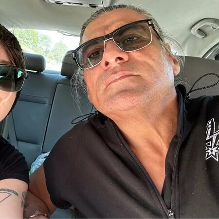 Τζόναθαν Τζος: «Δεν πρόκειται να σιωπήσω» - Ο σύζυγος του επιμένει ότι η δολοφονία είχε ομοφοβικά κίνητρα
