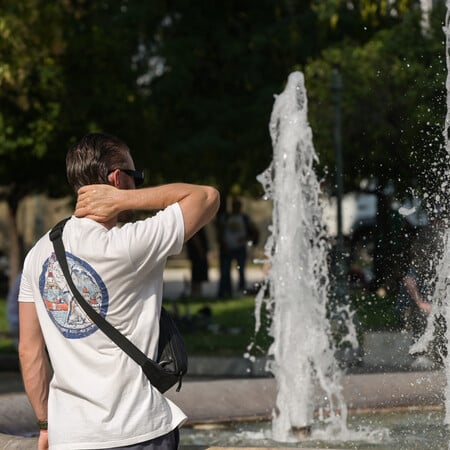 Καιρός - Αγίου Πνεύματος: Κορυφώνεται σήμερα η ζέστη - Στους 37 ο υδράργυρος