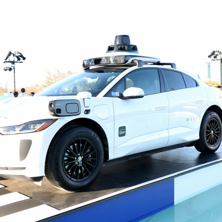 Τα ρομποταξί της Uber χωρίς οδηγό έρχονται στο Λονδίνο το 2026