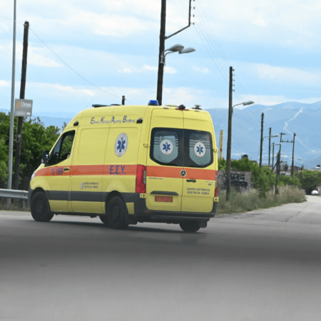Σπάτα: Τροχαίο με παράσυρση πεζής έξω από το Αττικό Ζωολογικό Πάρκο